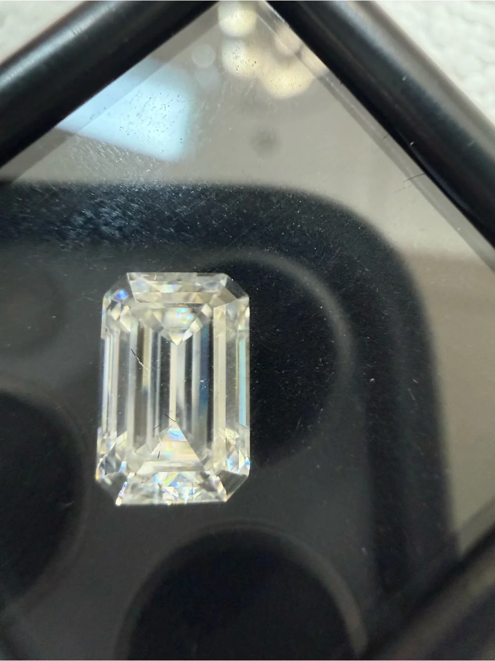 Emerald Cut Clear Moissanite Loose Stone 2.5ct - Picture 2 of 9
